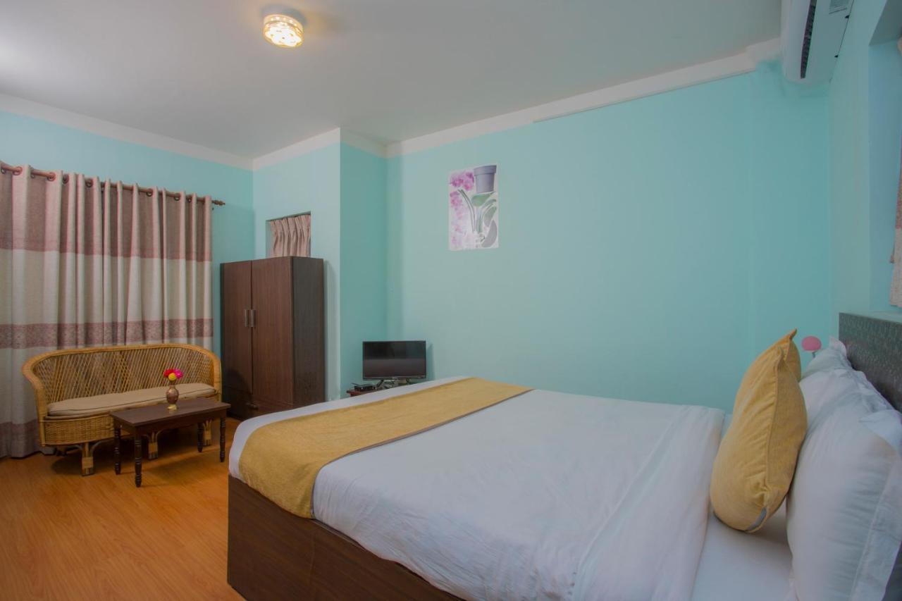 Hotel Golden Three Godāvari Εξωτερικό φωτογραφία