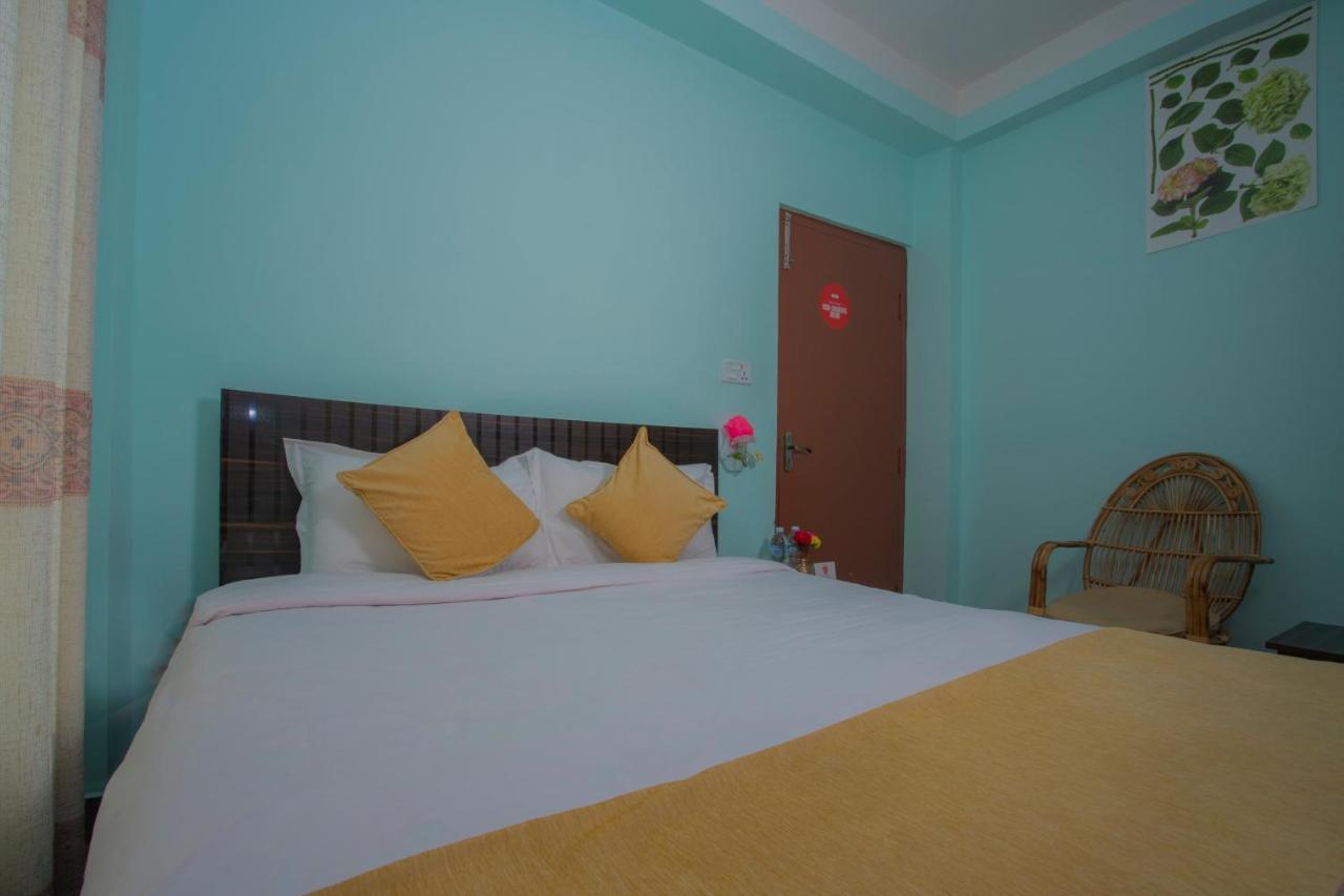 Hotel Golden Three Godāvari Εξωτερικό φωτογραφία