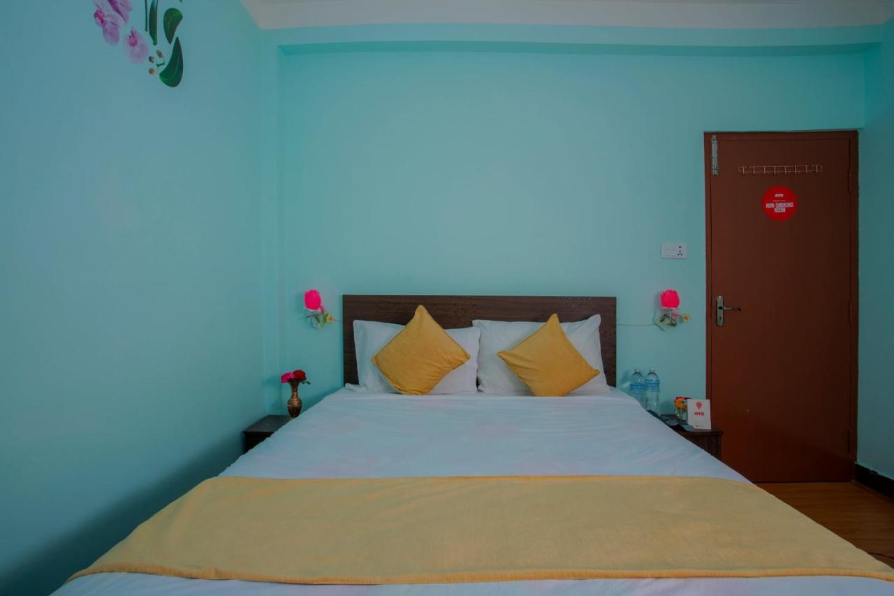 Hotel Golden Three Godāvari Εξωτερικό φωτογραφία