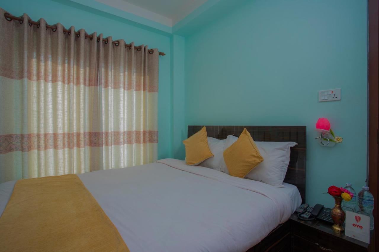 Hotel Golden Three Godāvari Εξωτερικό φωτογραφία