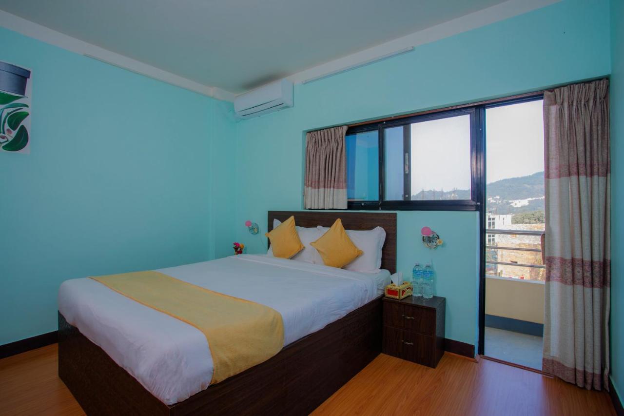 Hotel Golden Three Godāvari Εξωτερικό φωτογραφία