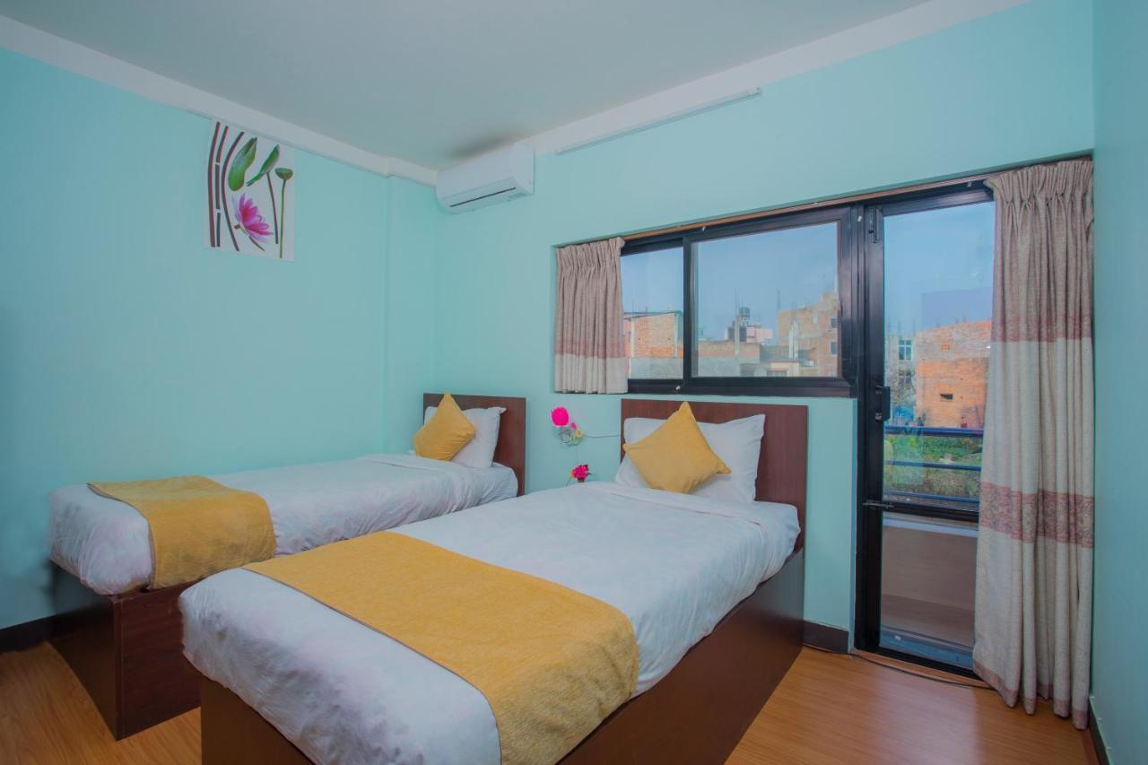 Hotel Golden Three Godāvari Εξωτερικό φωτογραφία