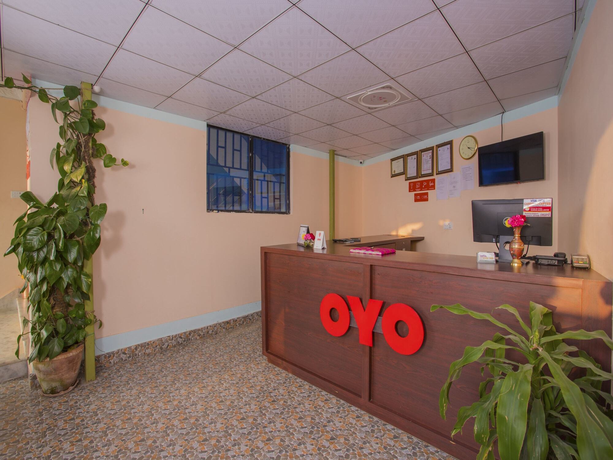 Hotel Golden Three Godāvari Εξωτερικό φωτογραφία
